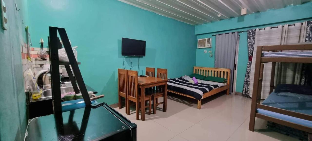 Kassel Residence Mhavic Family Room Good For 5Guest Manila Exterior photo